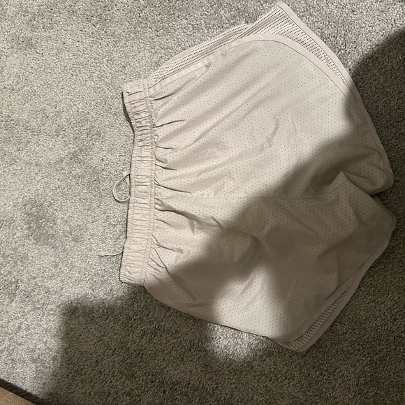 Nike Running Shorts - Picture 3 of 5